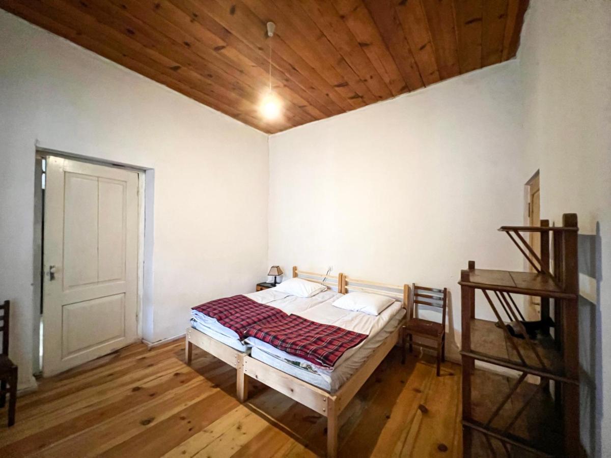 Guest House Svan-Ski Mestia Exterior photo