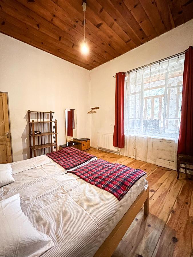 Guest House Svan-Ski Mestia Exterior photo
